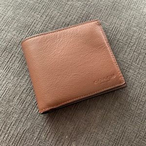 NWOT Coach Wallet